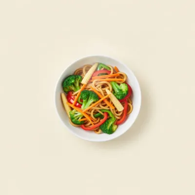 Wok de légumes croquants aux nouilles udon