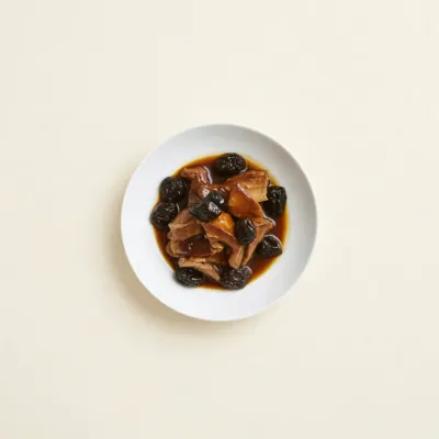 Lapin aux pruneaux et armagnac