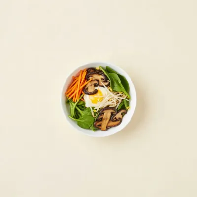 Bibimbap végétarien aux champignons