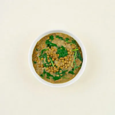 Dahl de lentilles vertes aux épinards